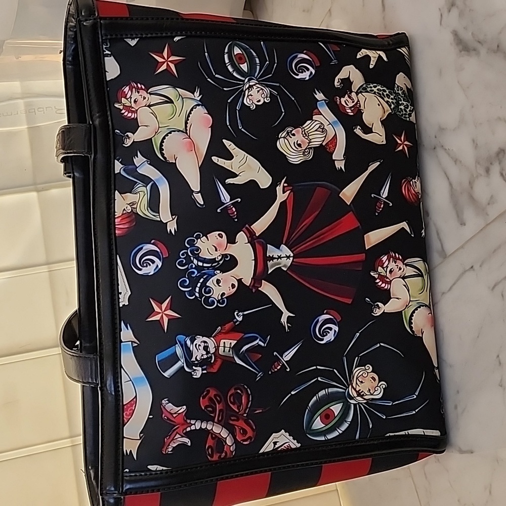 Purse- Hot Chocolate designs Freak Show bag